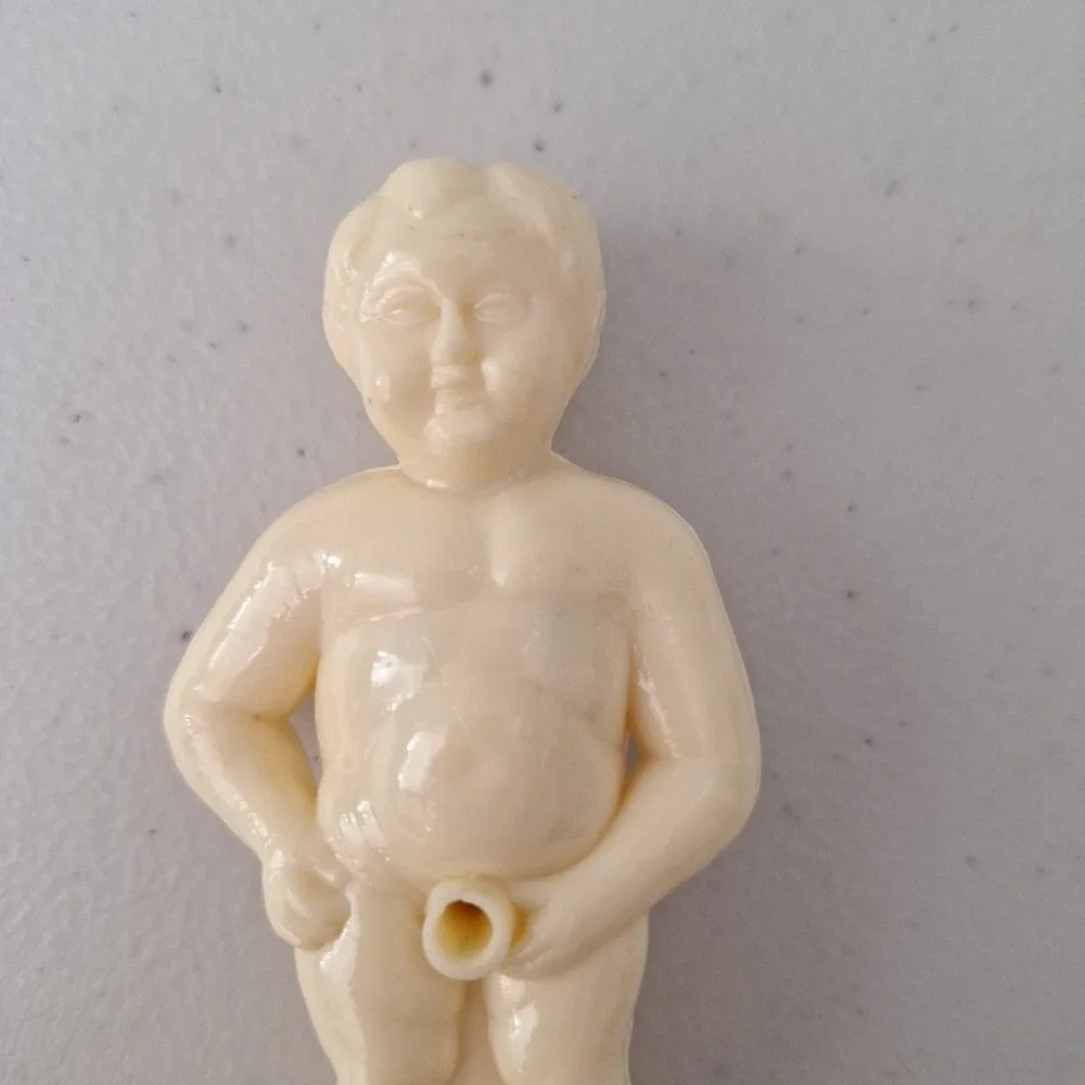 Vintage Bakelite Manneken-Pis Brussels, Belgium Statue Wine Bottle Cork 5